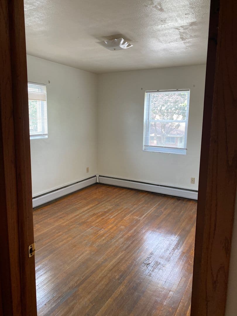 Minneapolis Apartment: 1823 Ulysses St NE