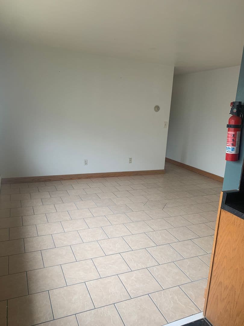 Minneapolis Apartment: 814 8th St SE