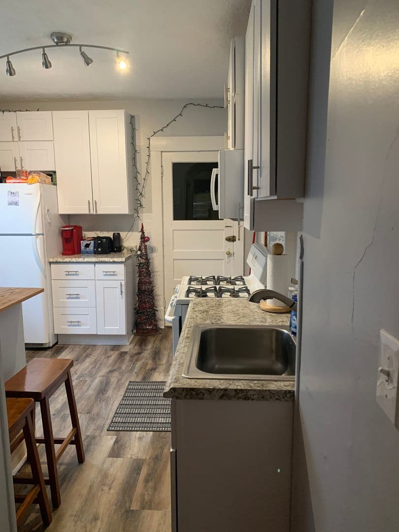 St. Paul House: 1433 Hewitt Ave