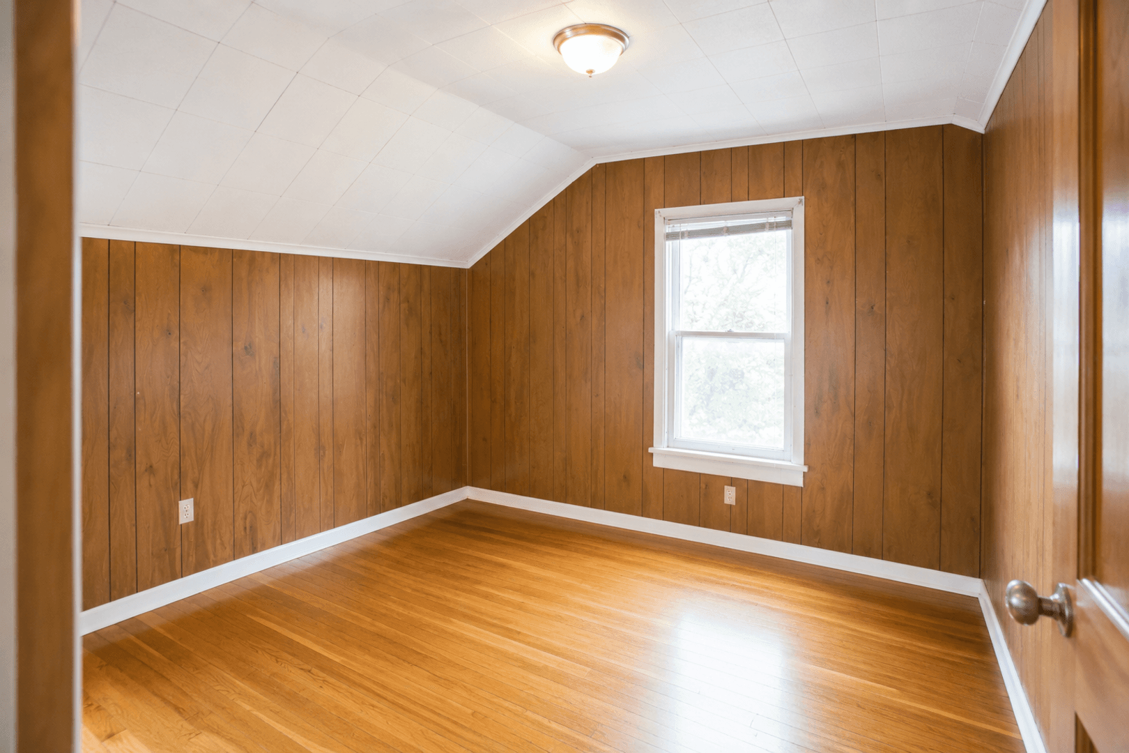 Minneapolis Apartment: 608 8th St SE