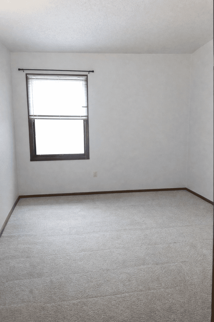 St Paul Apartment: 1146-48 Raleigh St
