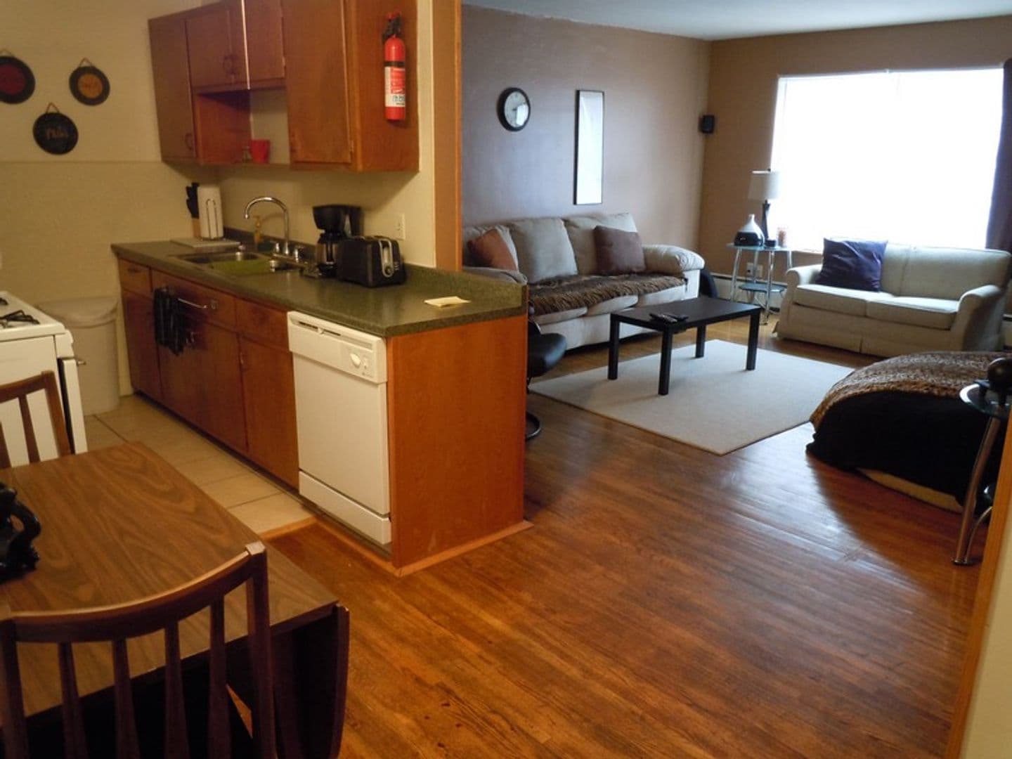 Minneapolis Apartment: 801 University Ave SE