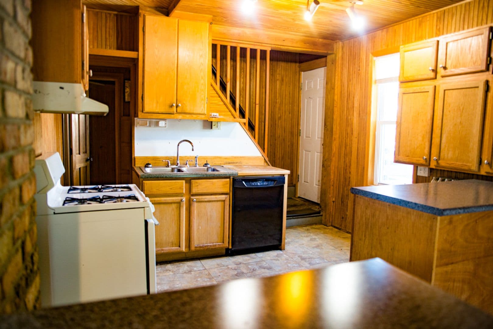 Minneapolis House: 1811 Como Ave SE