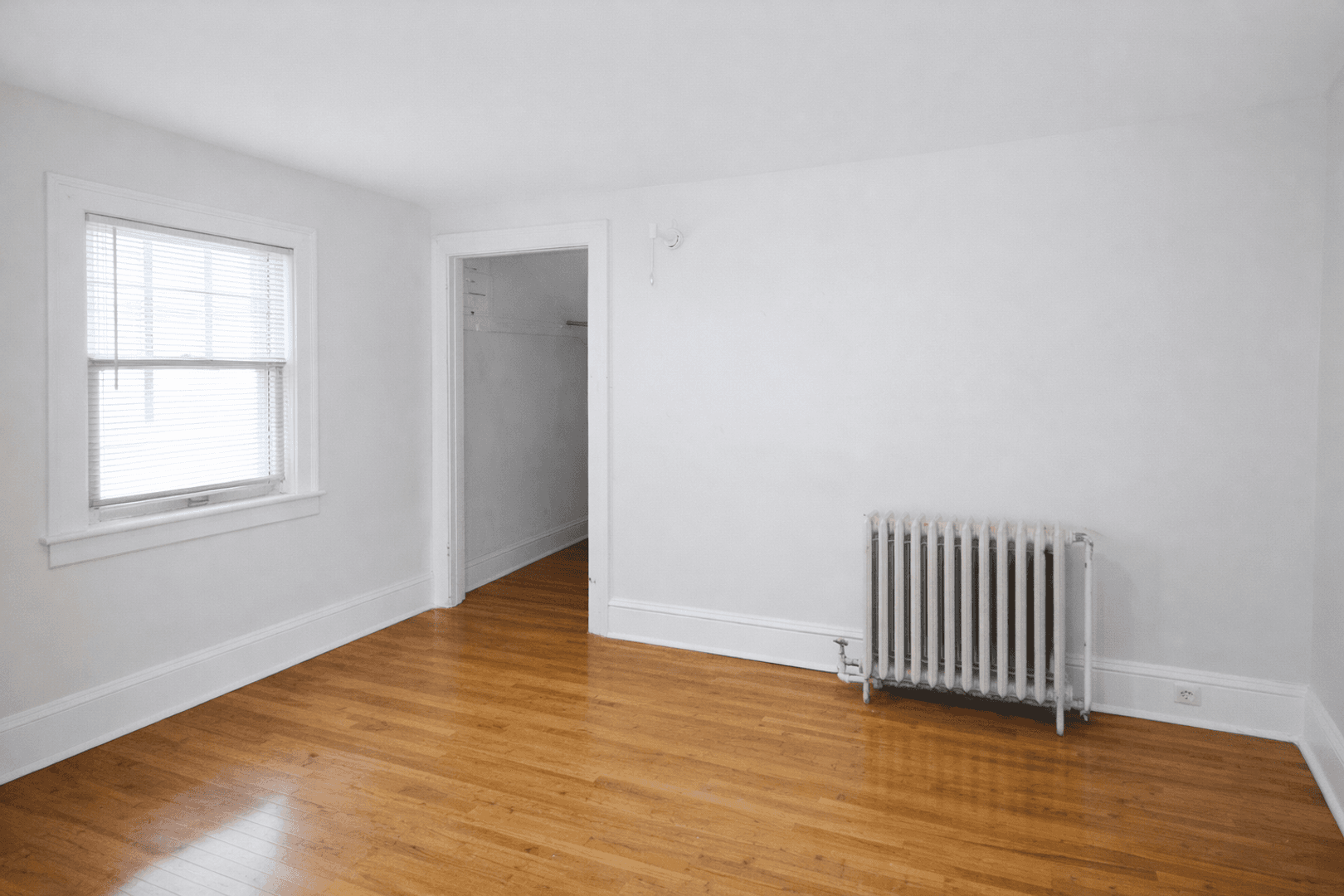 Minneapolis Apartment: 1107 4th St SE