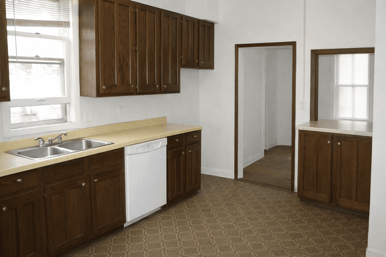Minneapolis Apartment: 1203 8th St SE