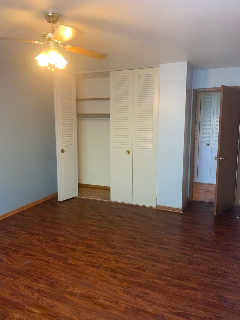 Minneapolis Apartment: 800 University Ave SE