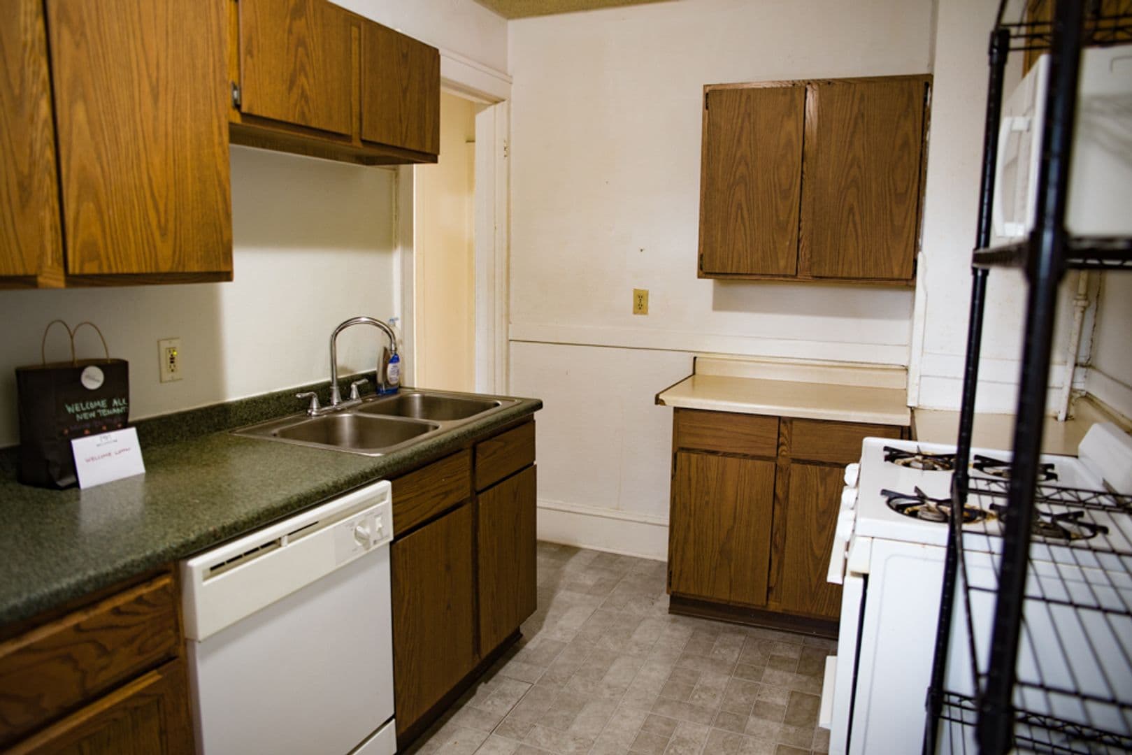 Minneapolis Apartment: 925-27 22nd Ave SE