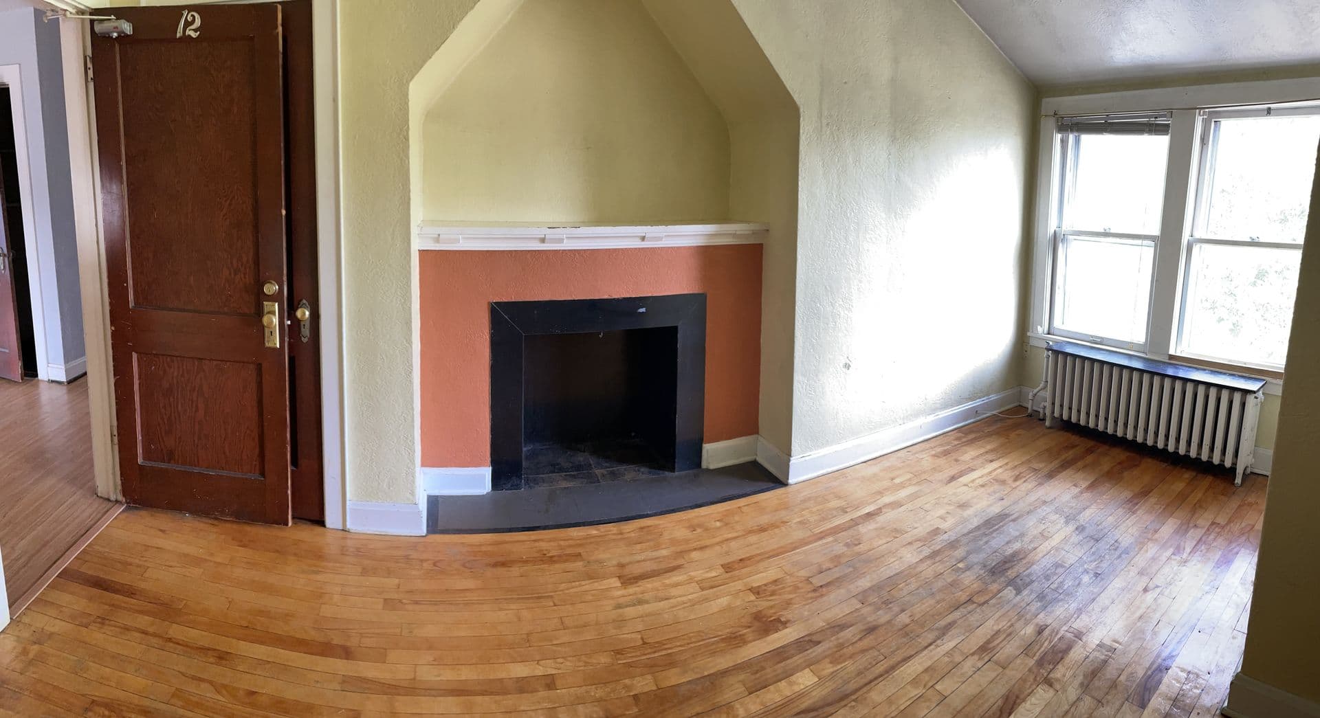 Minneapolis Apartment: 628 4th St SE
