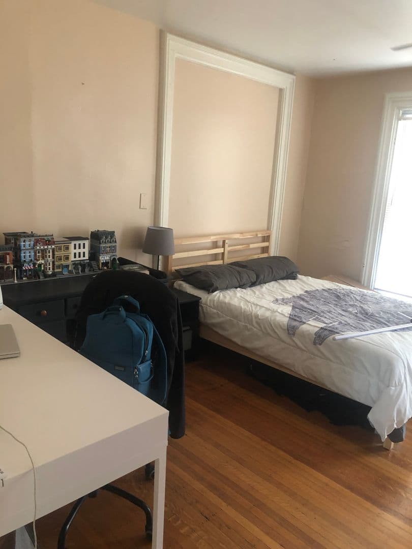 Minneapolis Apartment: 821 6th St SE