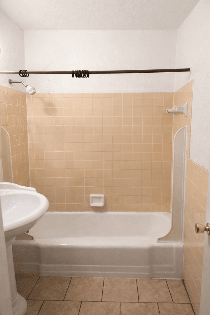 Minneapolis Apartment: 810 8th St SE