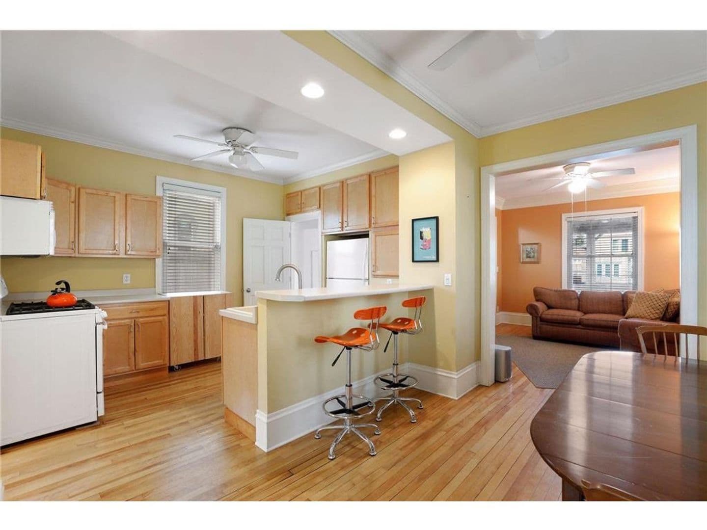 St. Paul House: 406 Fry St
