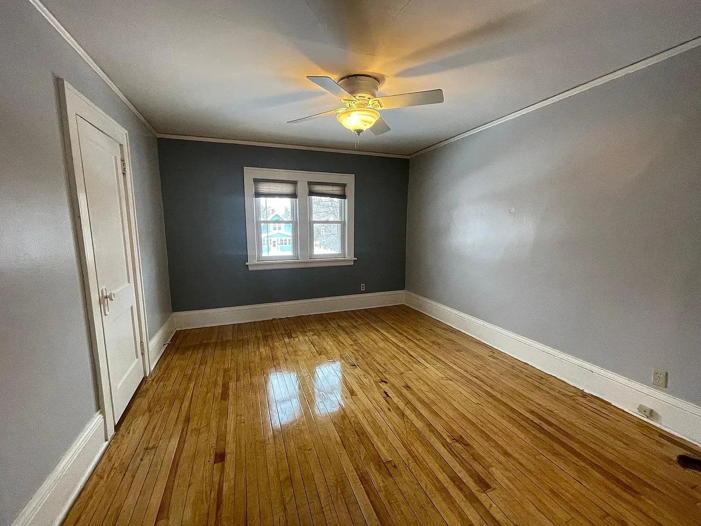 St. Paul House: 439 Snelling Ave S