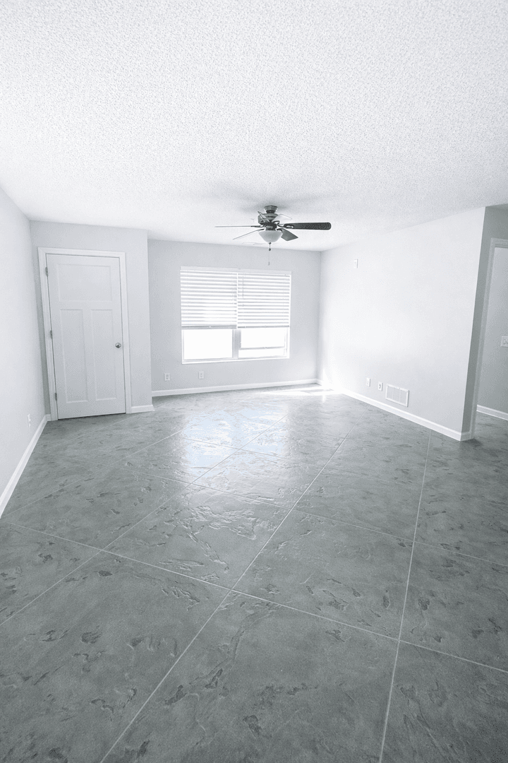 Minneapolis Apartment: 633 Ontario St SE