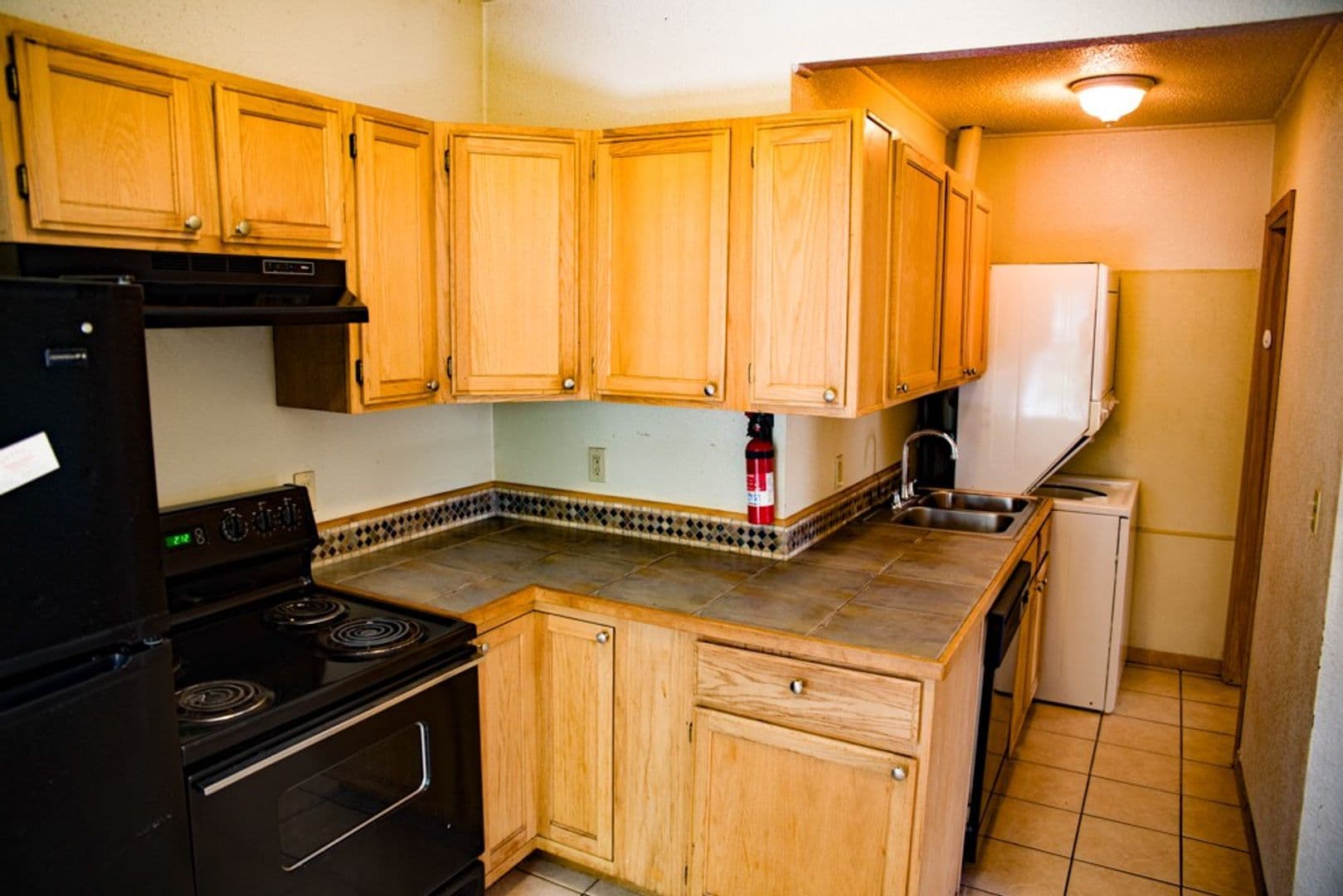 Minneapolis Apartment: 946 15th Ave SE