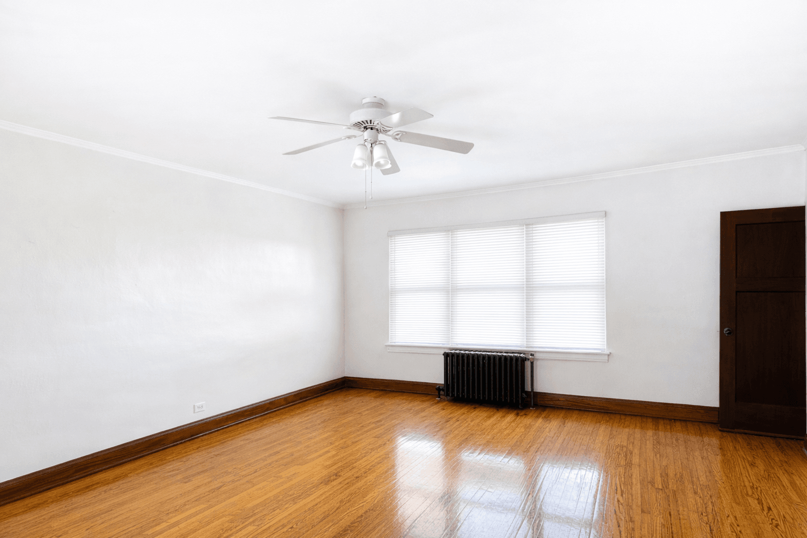 Minneapolis Apartment: 813 University Ave SE