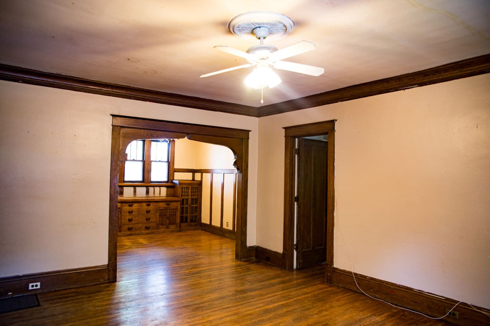 Minnneapolis Apartment: 417 11th Ave SE