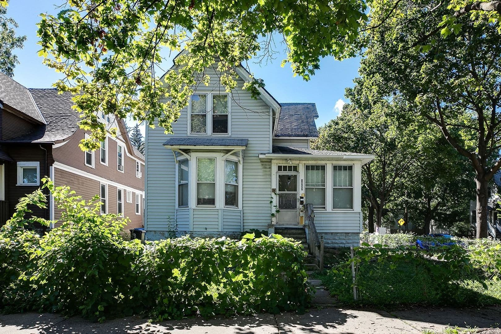 Minneapolis Apartment: 1057 15th Ave SE