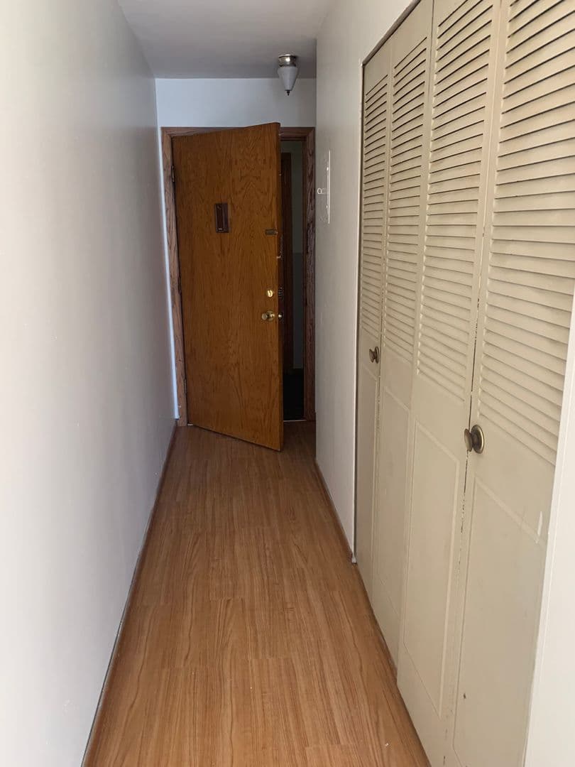 Minneapolis Apartment: 720 6th Ave SE