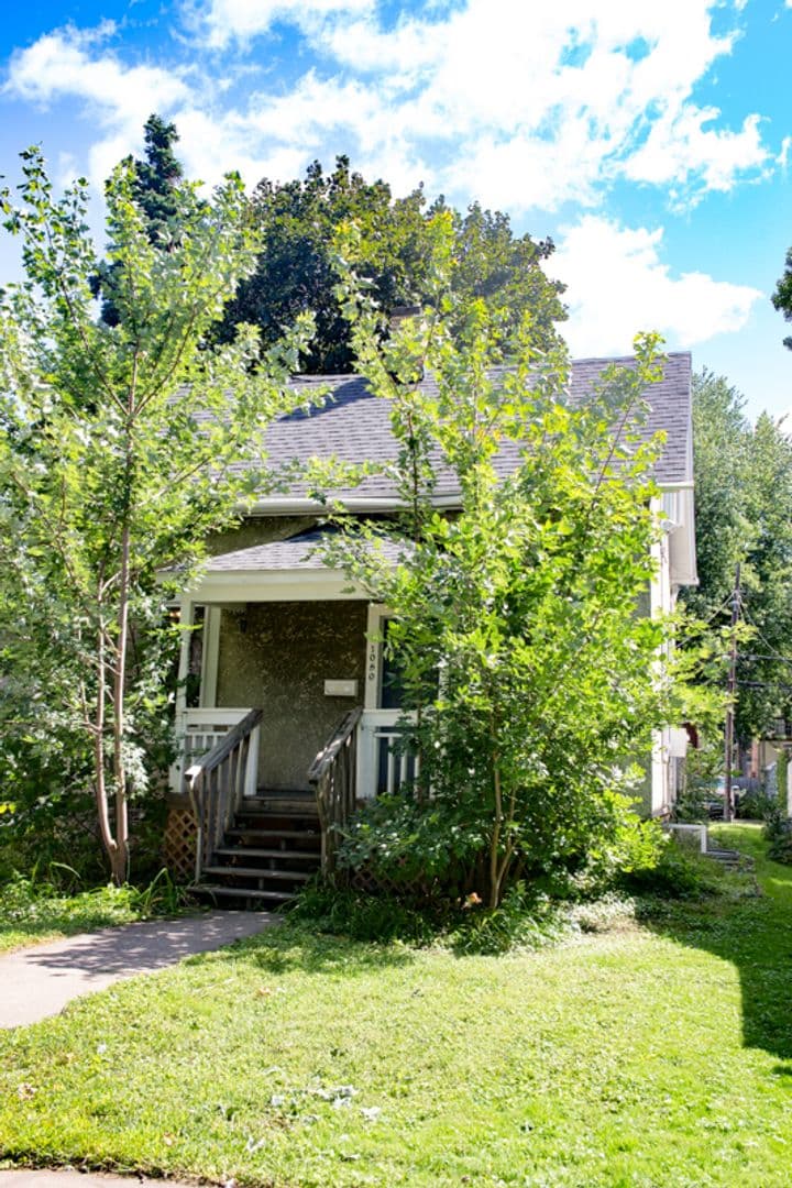 Minneapolis Apartment: 1080 24th Ave SE
