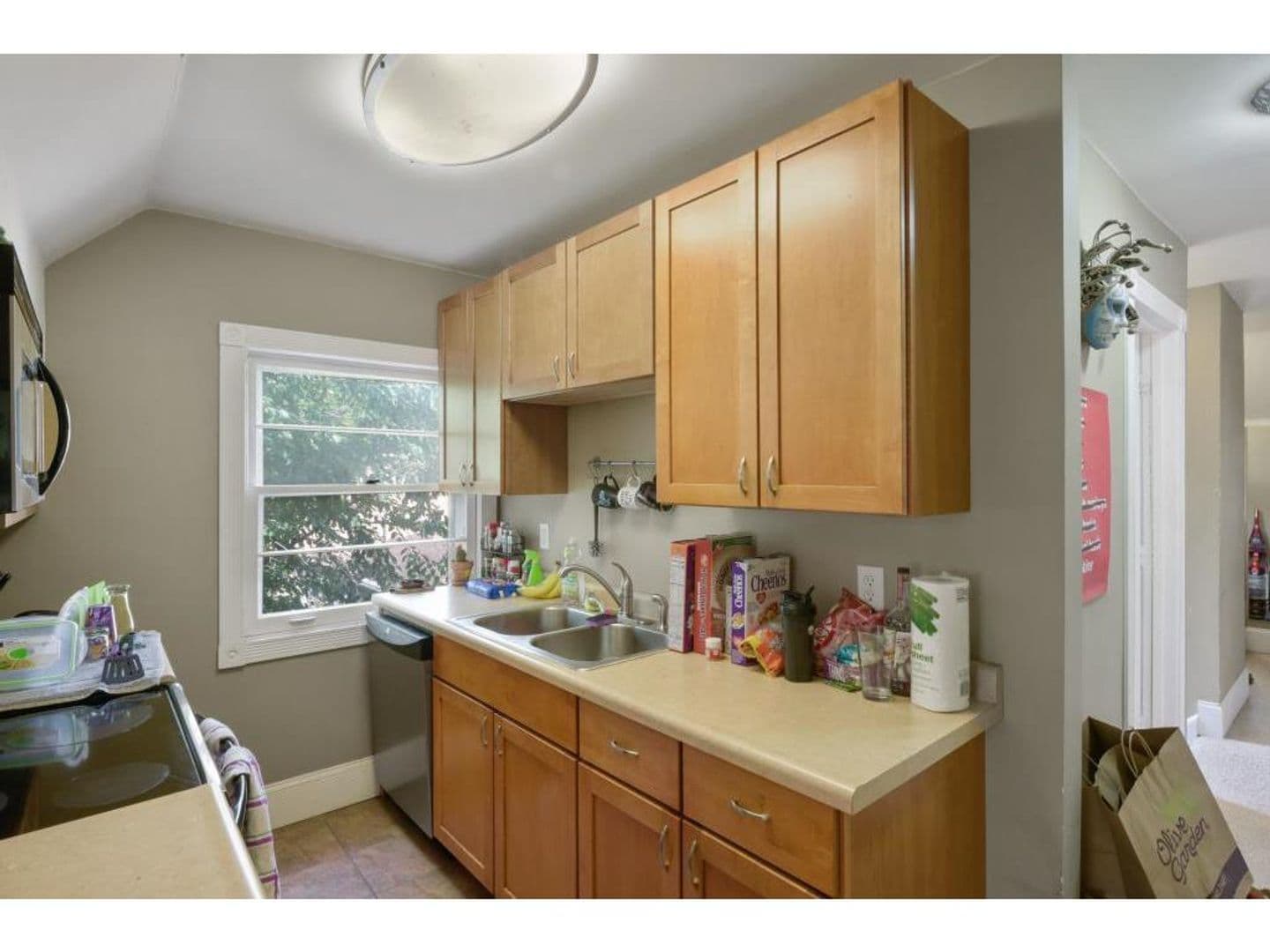 St. Paul Apartment: 1270 Seminary Ave