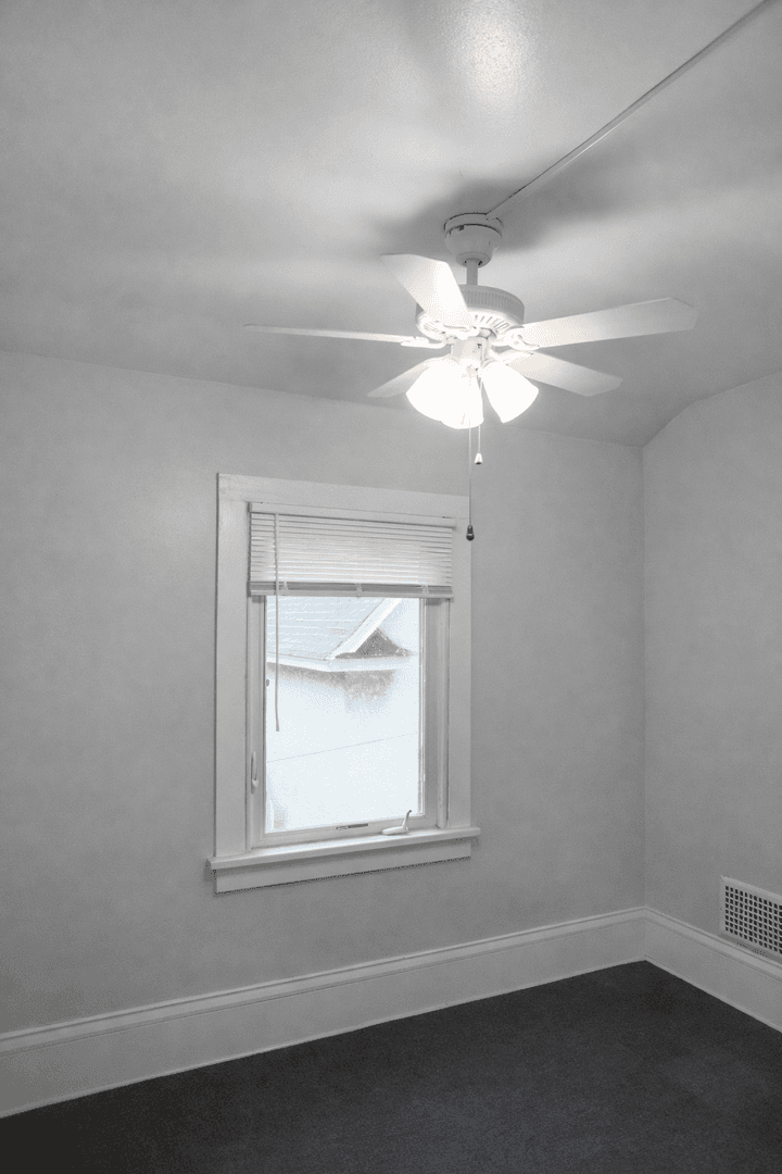 Minneapolis Apartment: 1075 24th Ave SE