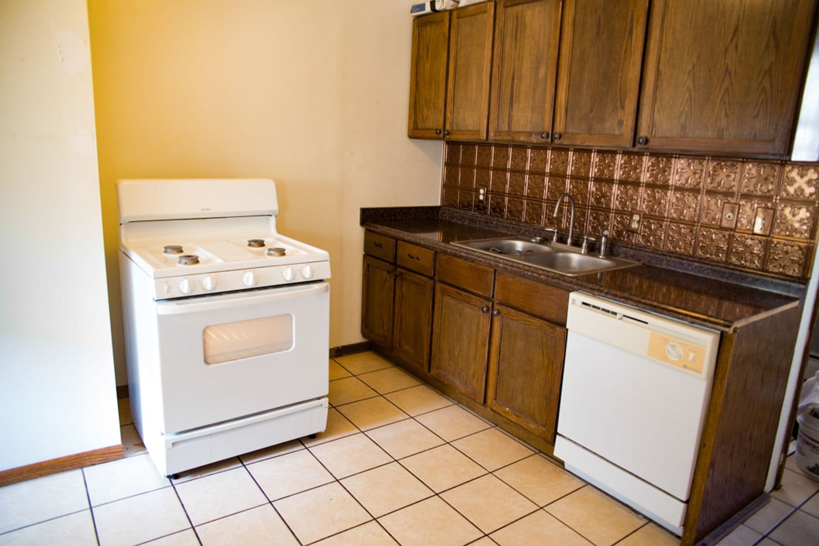 Minneapolis Apartment: 513 8th Ave SE