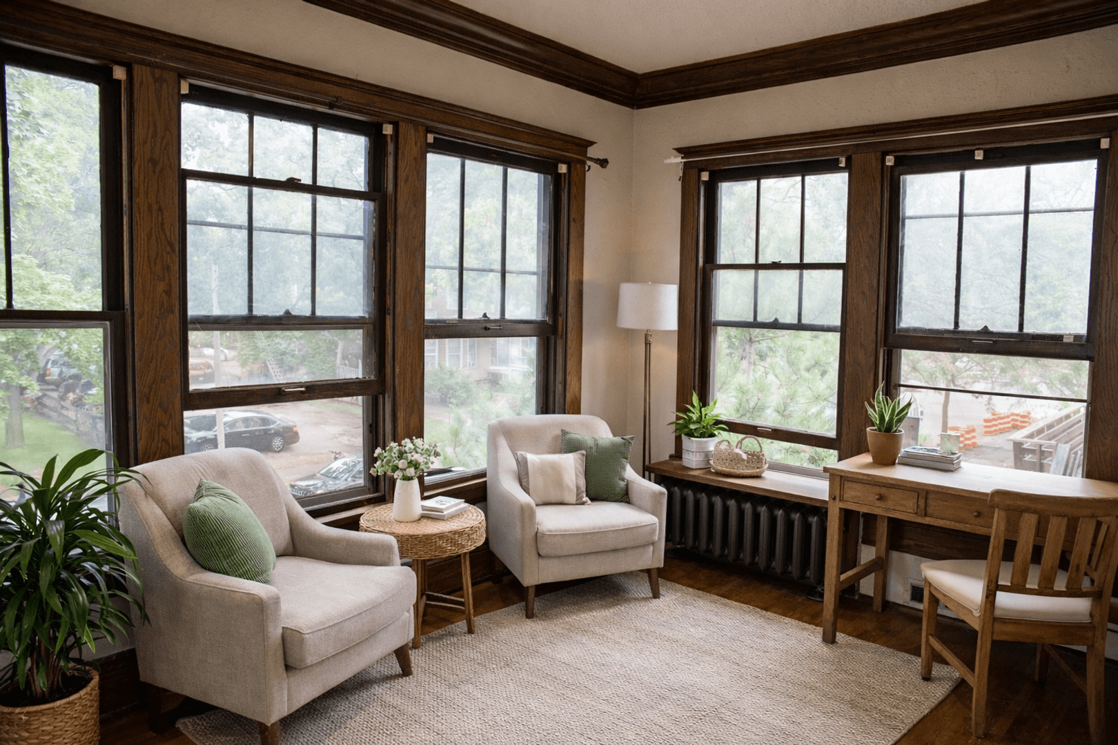 Minnneapolis Apartment: 417 11th Ave SE
