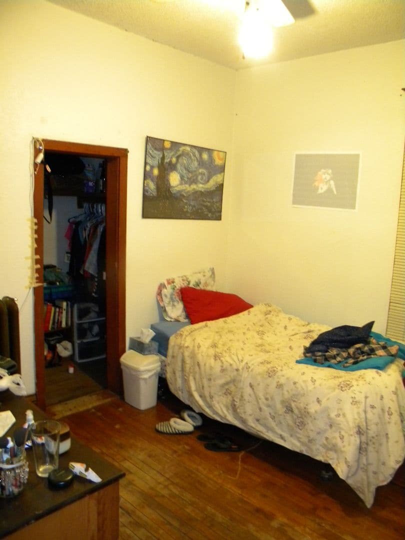 Minneapolis Apartment: 1099 15th Ave SE