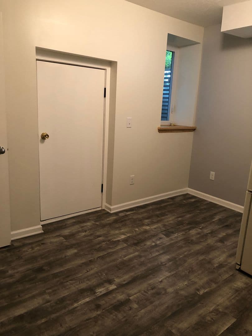 Minneapolis House: 1076 18th Ave SE