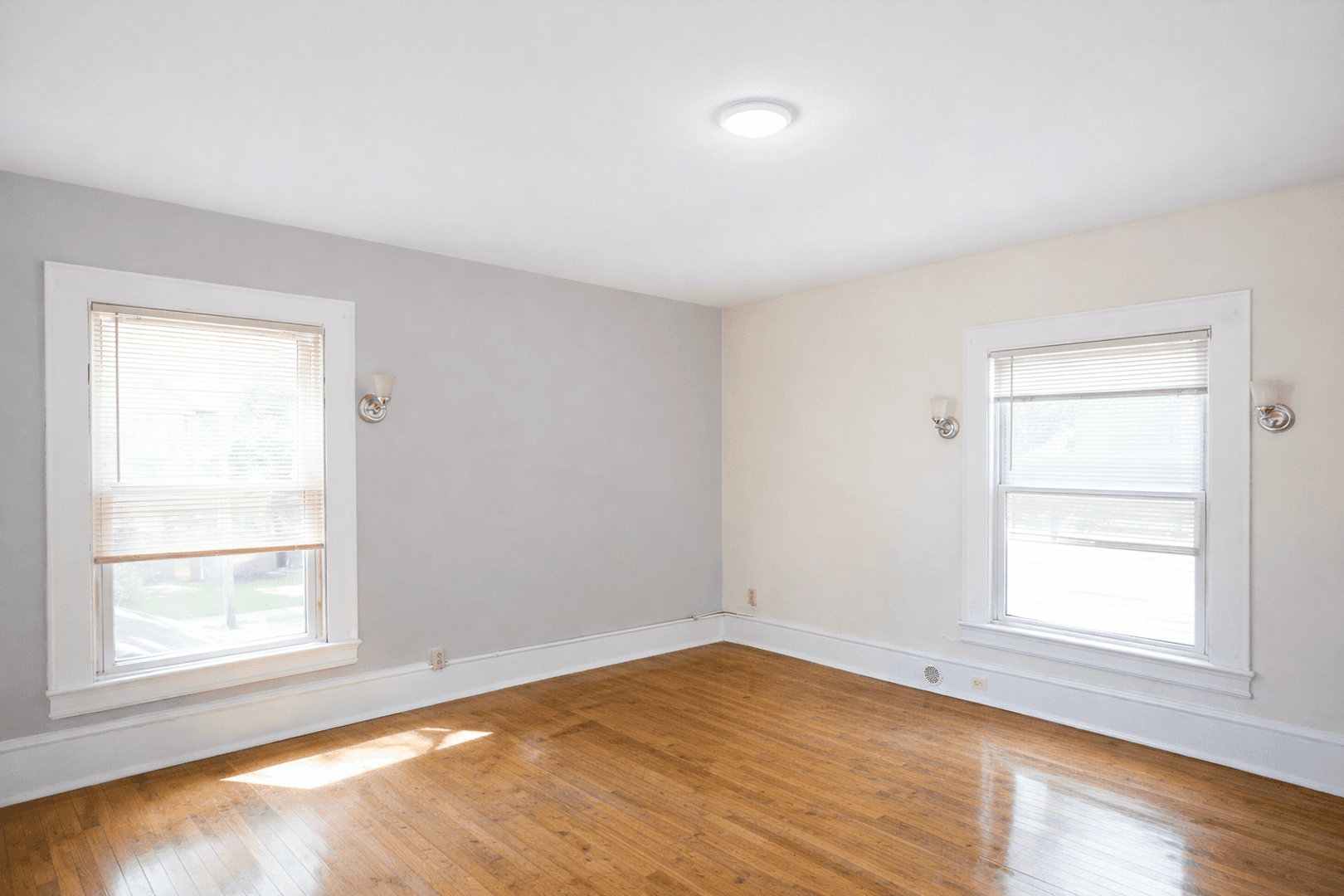 Minneapolis Apartment: 1107 4th St SE