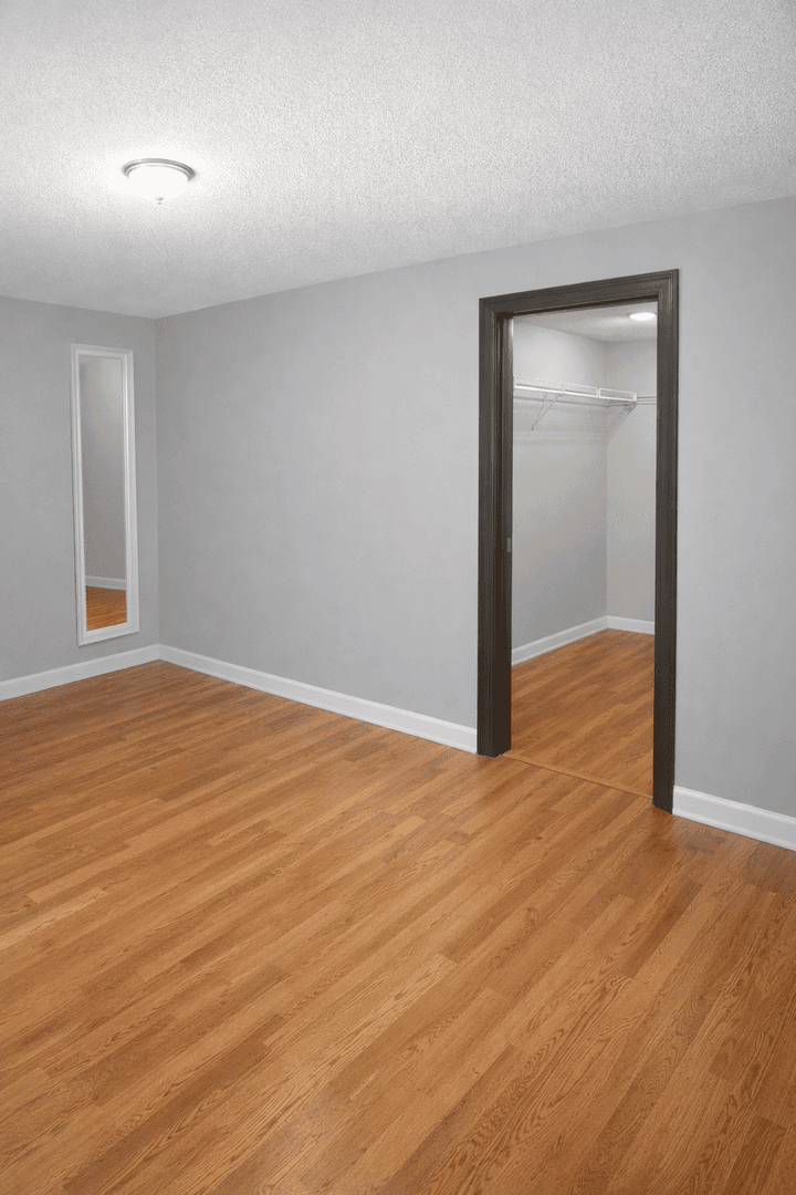 Minneapolis Apartment: 2616 Taylor St NE