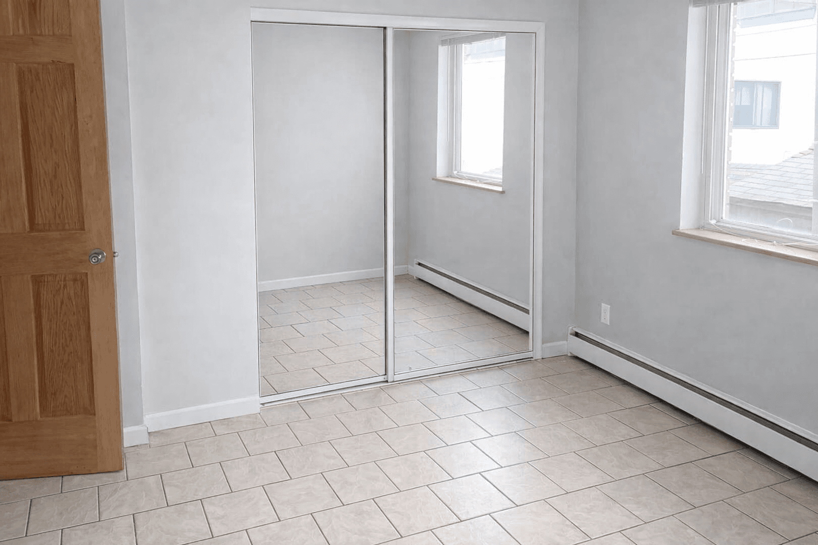 Minneapolis Apartment: 814 8th St SE