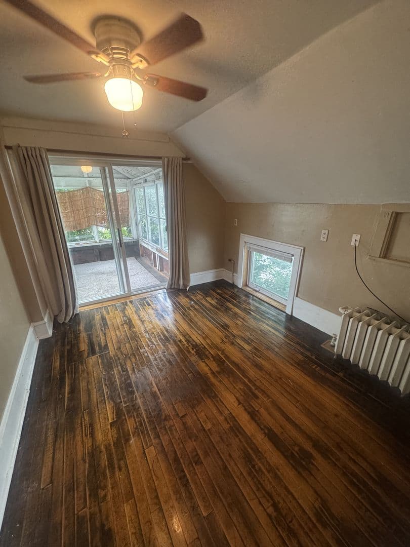 Minneapolis Apartment: 620 11th Ave SE
