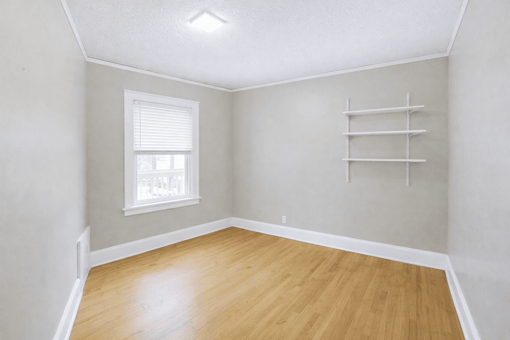 Minneapolis Apartment: 806-08 5th St SE