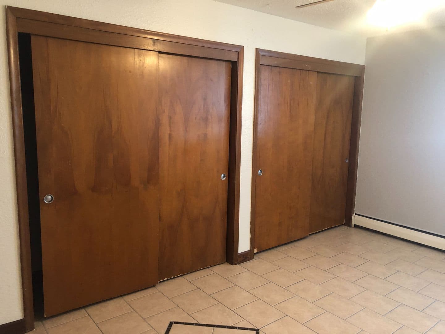 Minneapolis Apartment: 801 University Ave SE