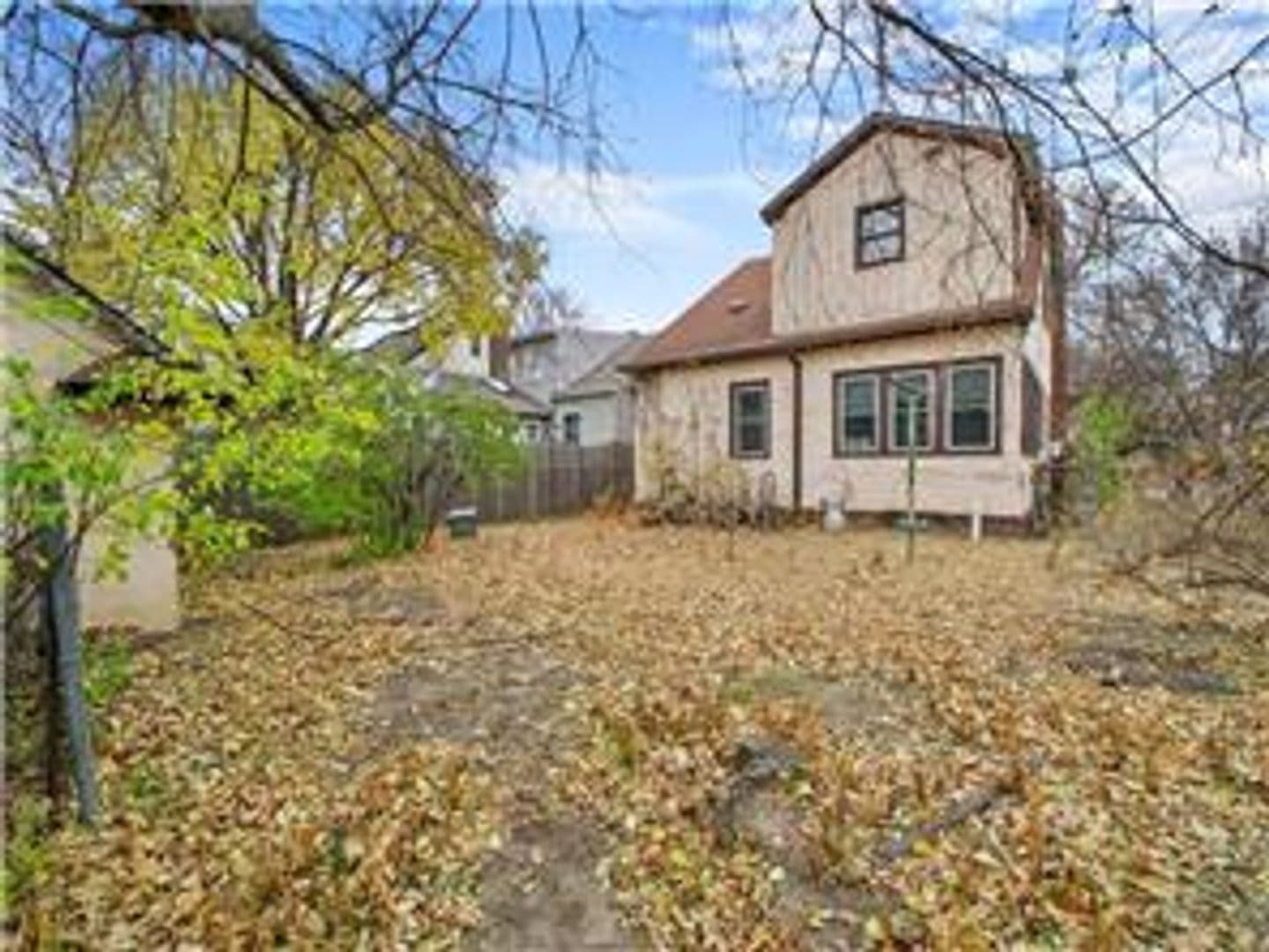 St. Paul House: 1830 James Ave
