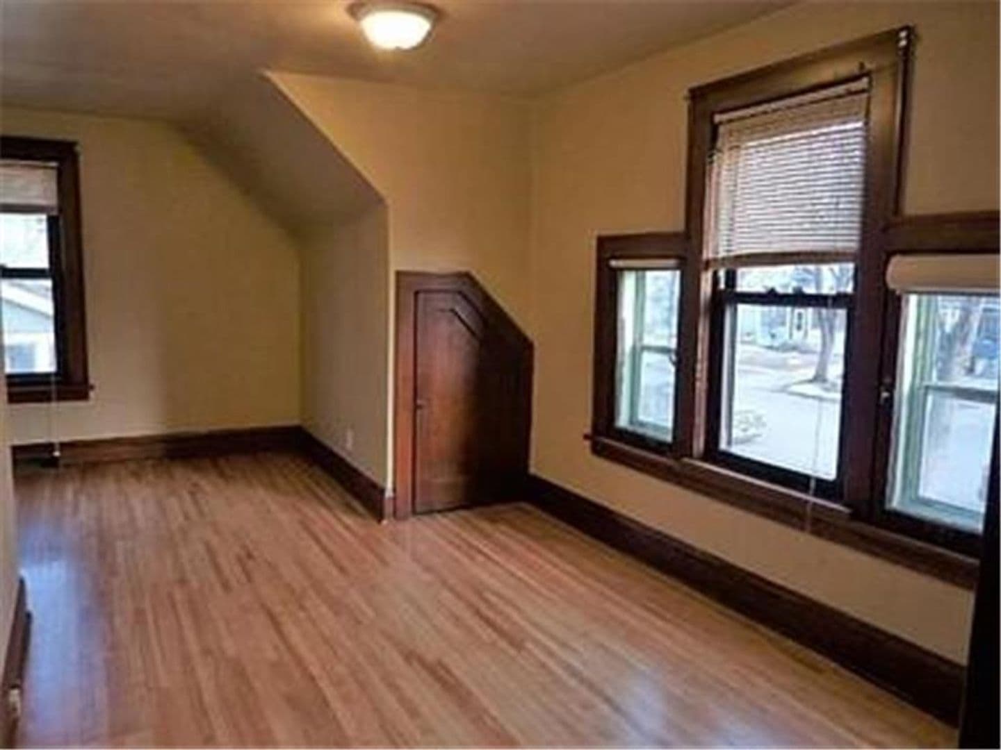 St. Paul House: 1697 Hubbard Ave