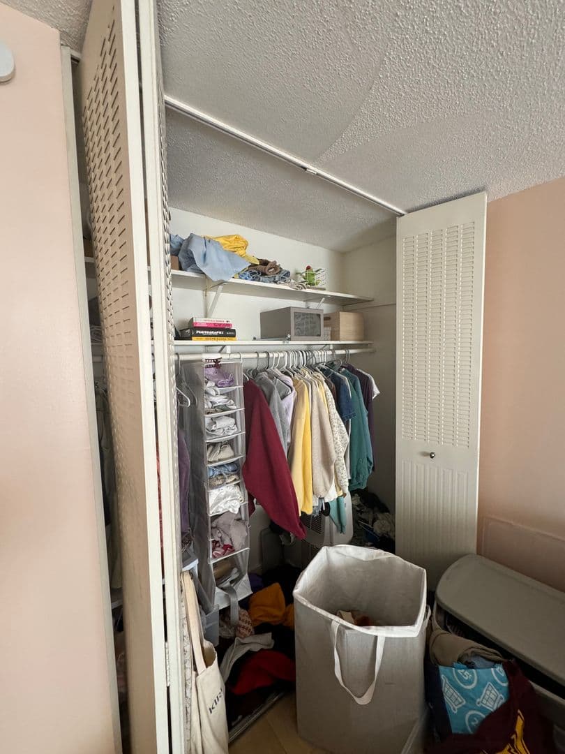 Minneapolis Apartment: 1004 7th St SE