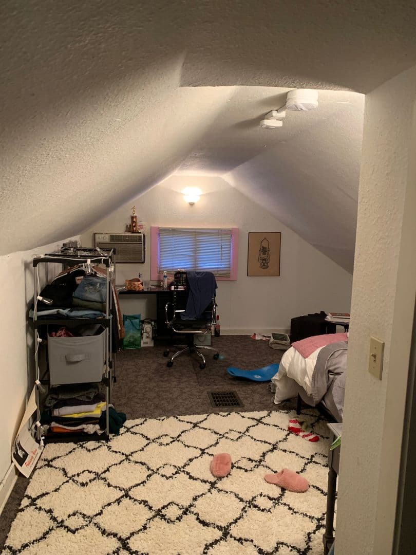 Minneapolis Apartment: 1065 25th Ave SE