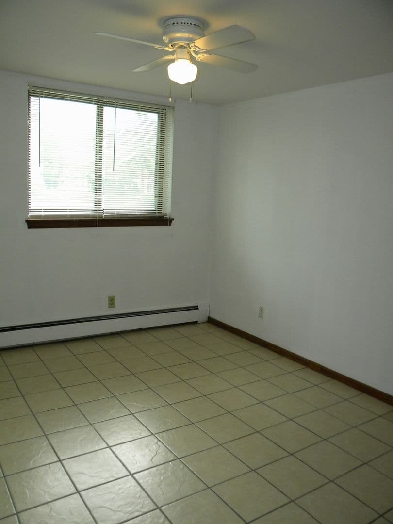 Minneapolis Apartment: 904-912 21st Ave S