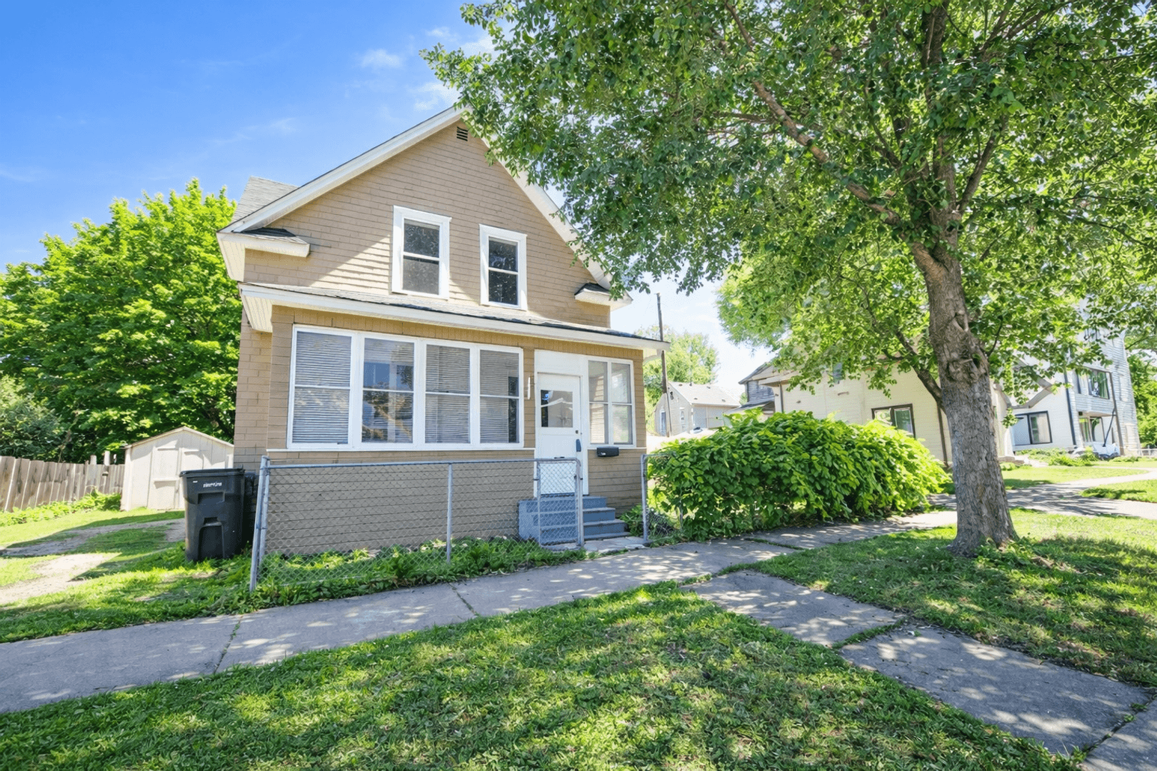 St. Paul House: 322 Pierce St
