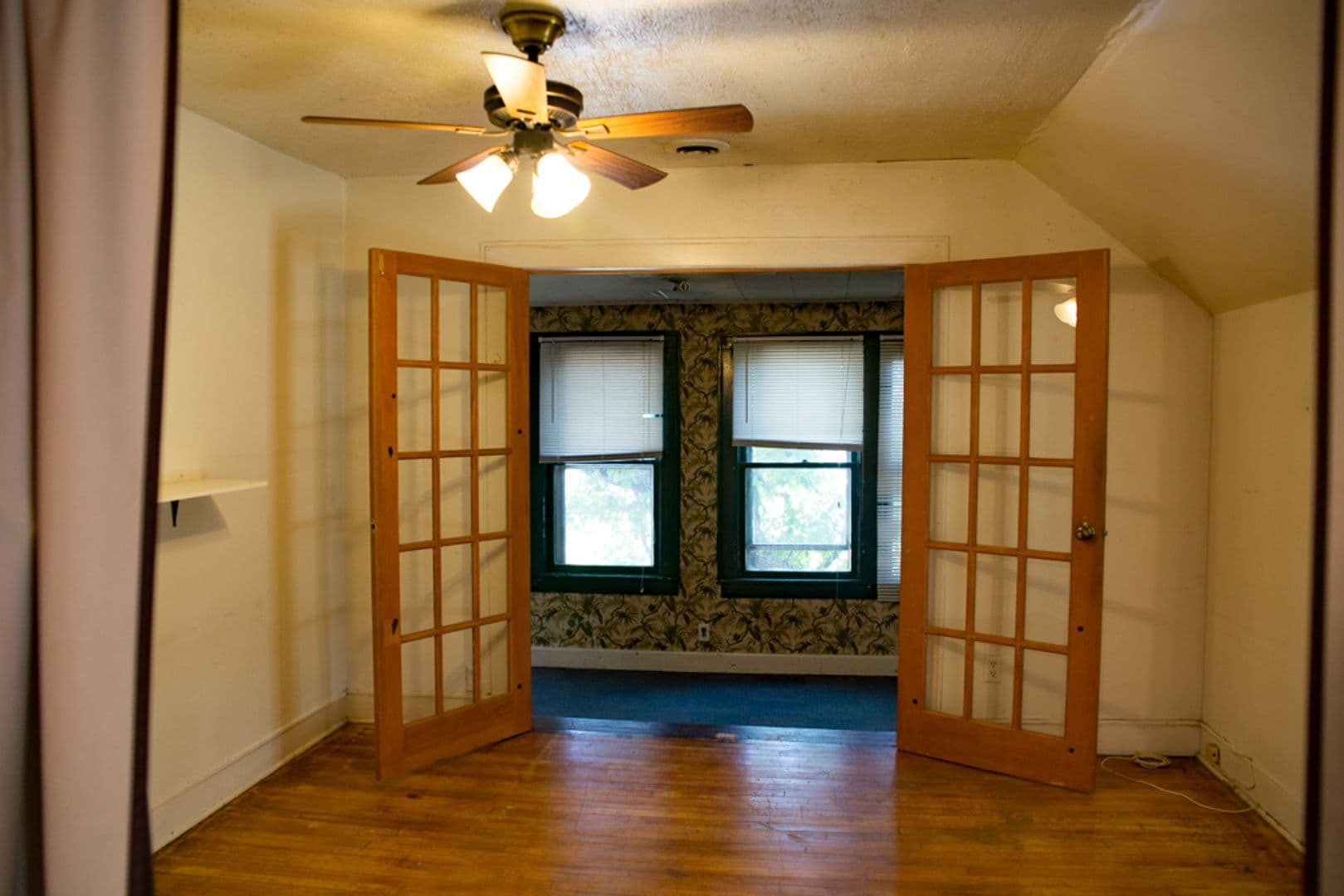 Minneapolis Apartment: 1082 11th Ave SE