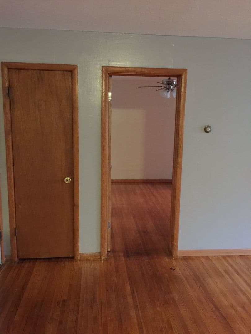 Minneapolis Apartment: 319 8th St SE