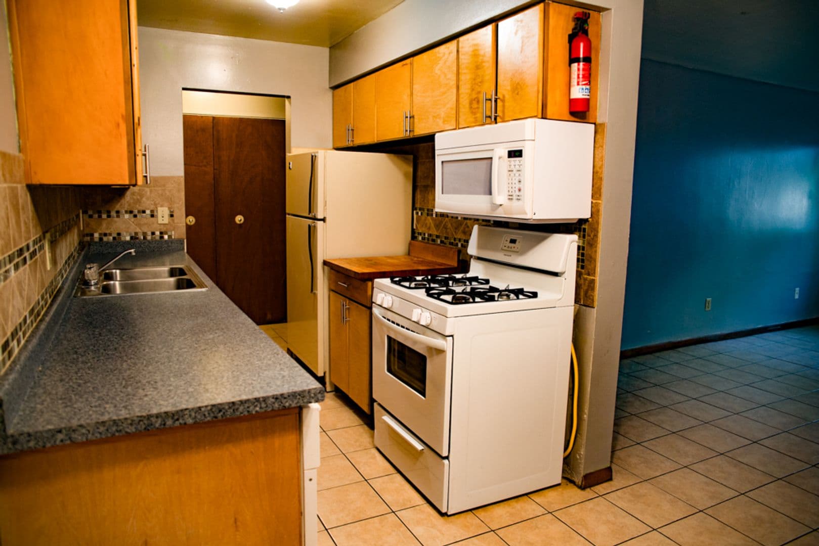 Minneapolis Apartment: 800 University Ave SE