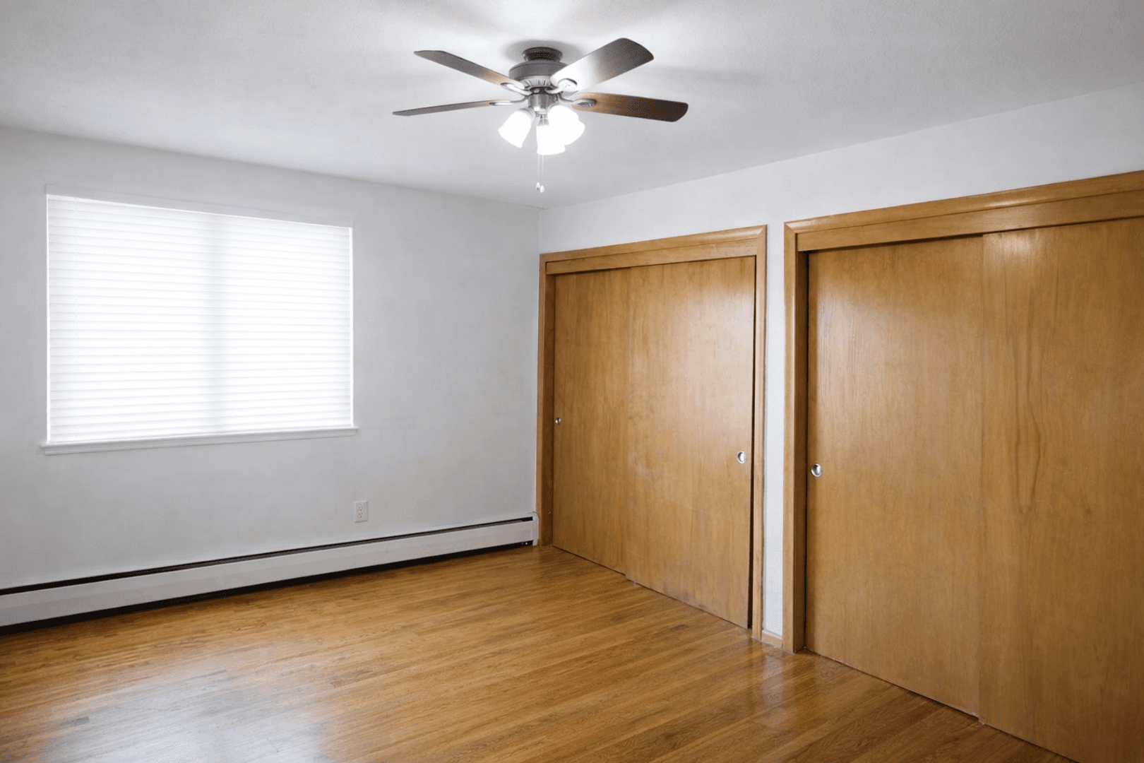Minneapolis Apartment: 801 University Ave SE