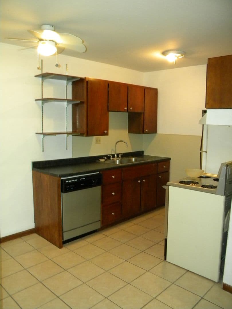 Minneapolis Apartment: 904-912 21st Ave S