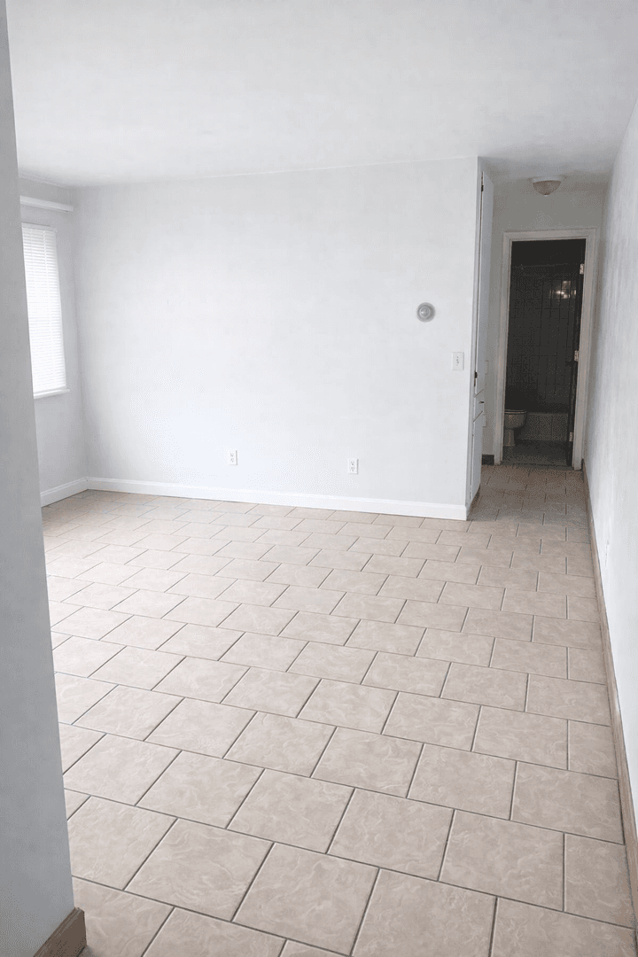 Minneapolis Apartment: 810 8th St SE