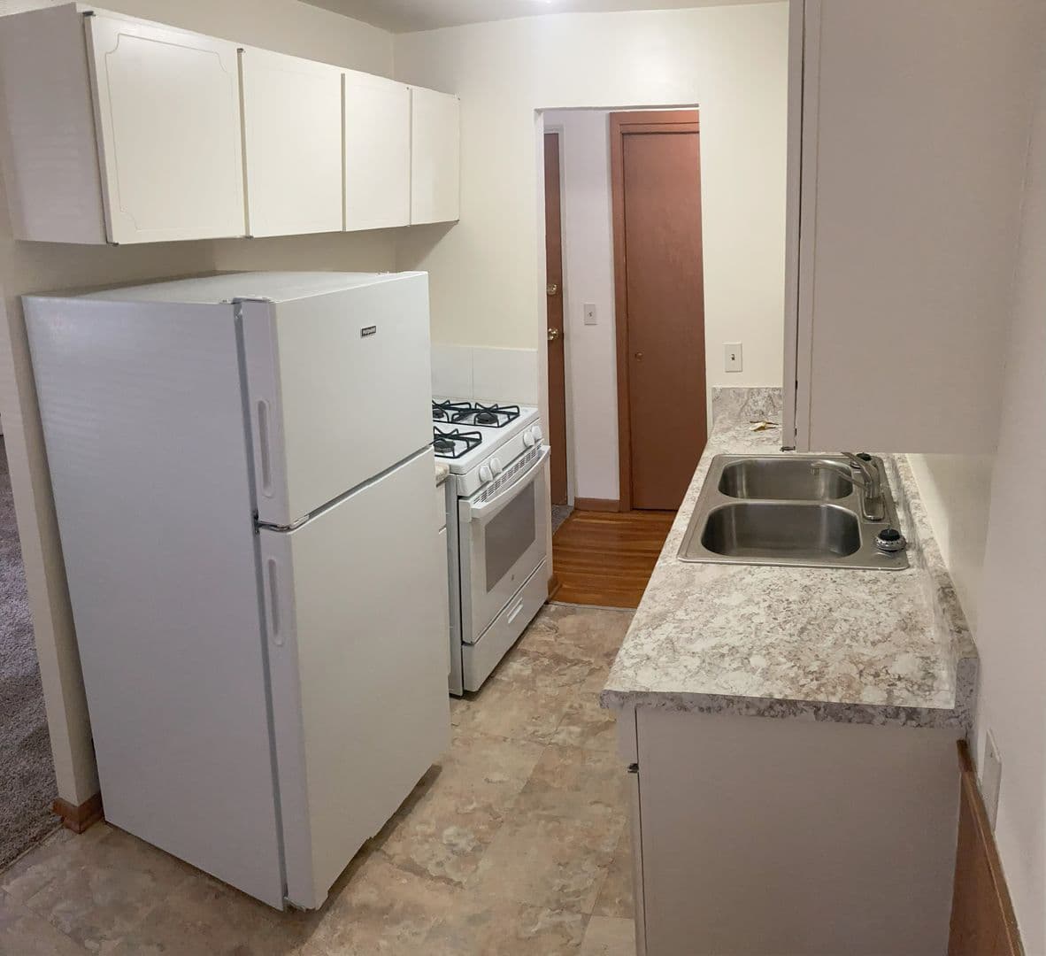 Minneapolis Apartment: 3111 4th St SE
