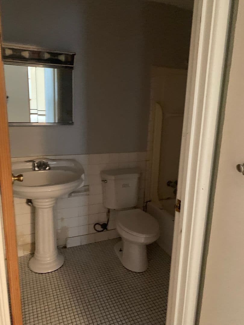 Minneapolis Apartment: 414 7th Ave SE