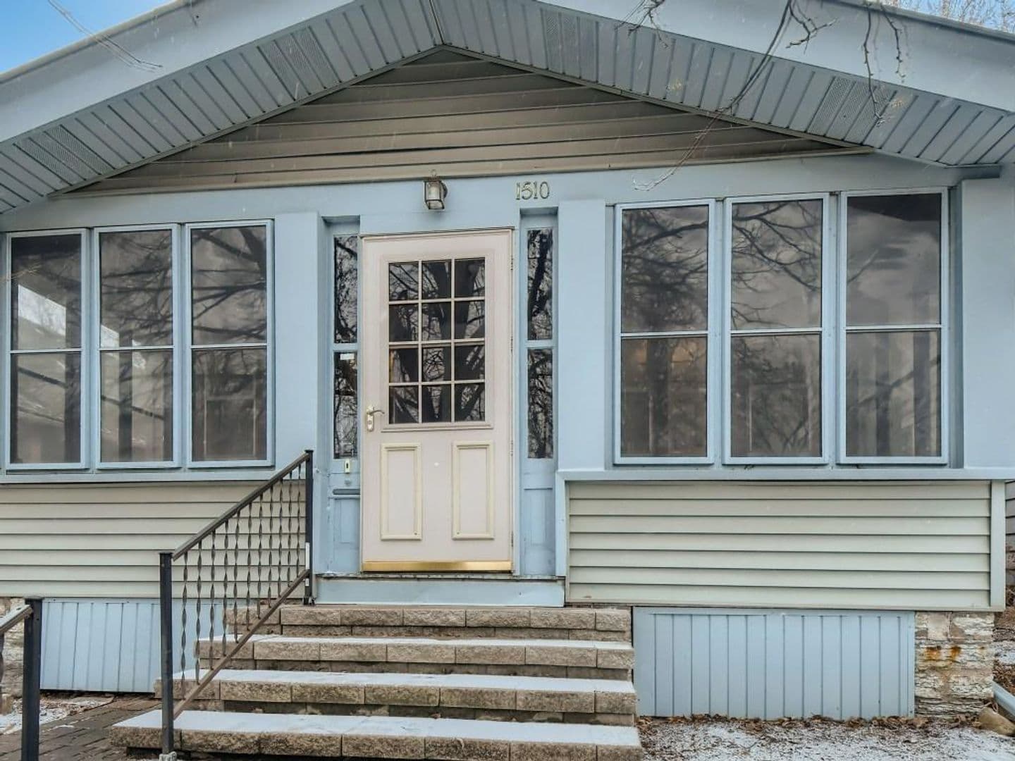 St. Paul House: 1510 Hague Ave